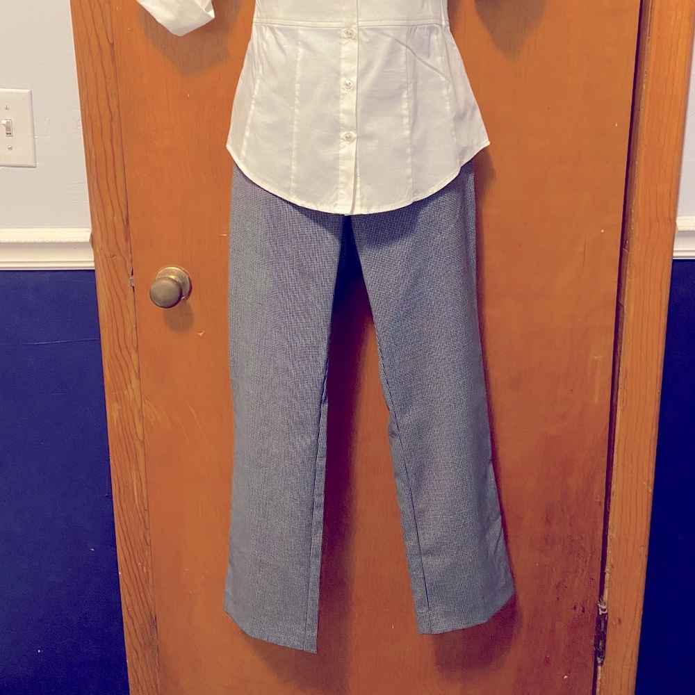 New York & Company Slim Ankle Pants